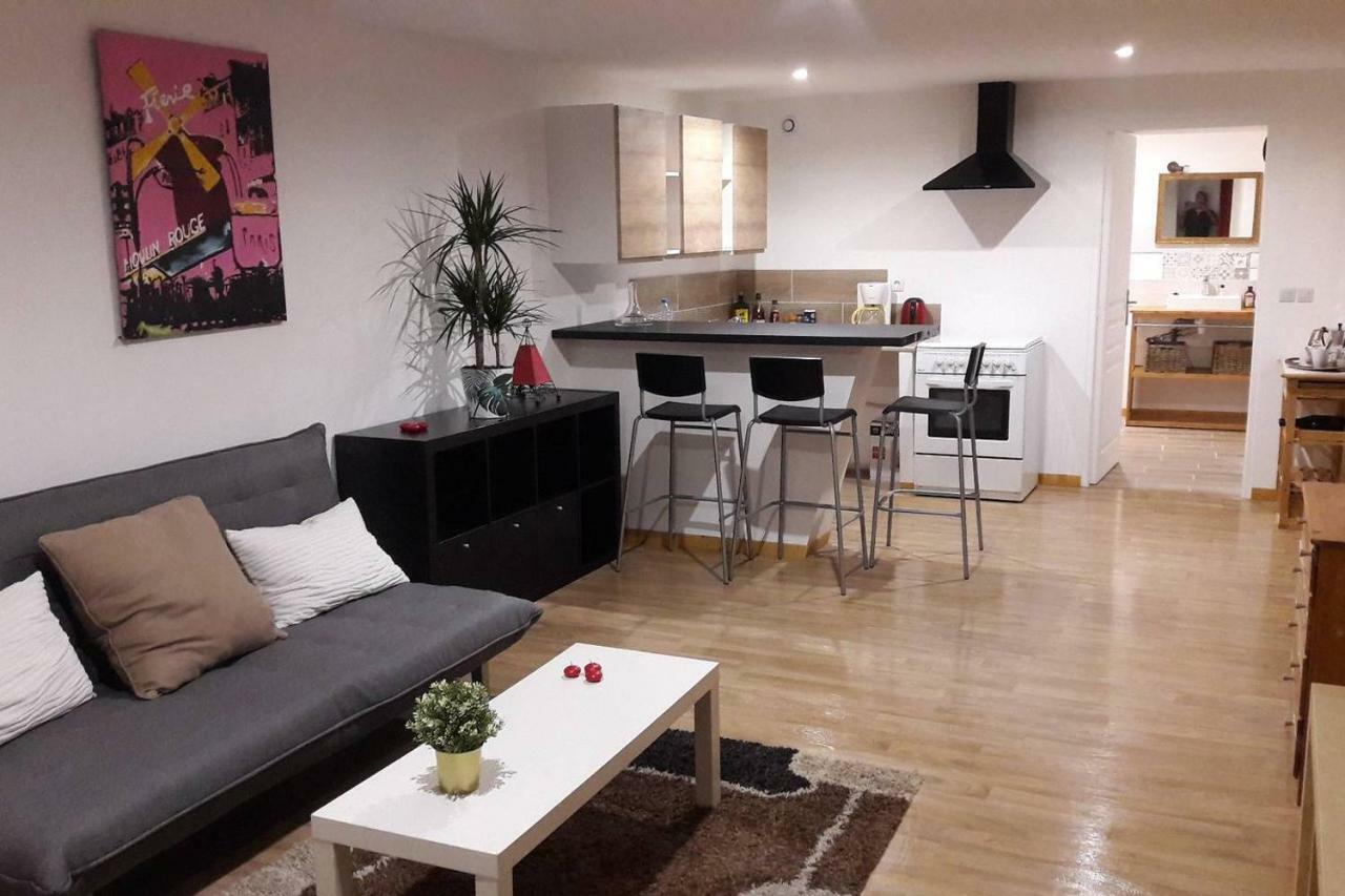 Studio Du Clocher Rigarda Экстерьер фото